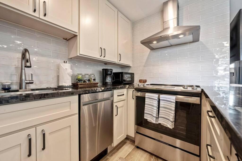 Hale Ono Loa 403- Top Floor, Ocean View, & Complete Modern Remodel Apartment Kahana Екстериор снимка